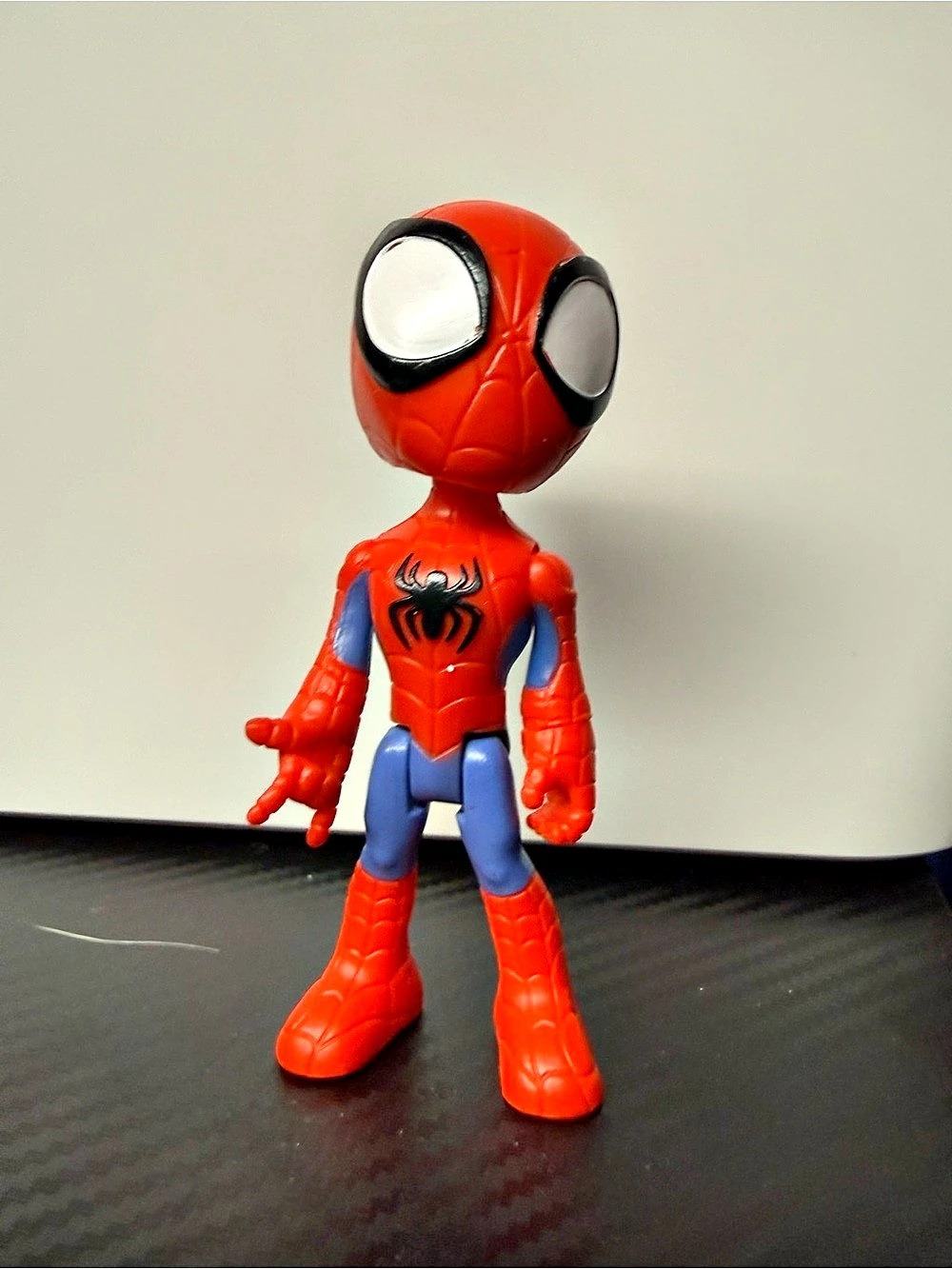 Marvel Spider-Man Action Figure Red & Blue Like New